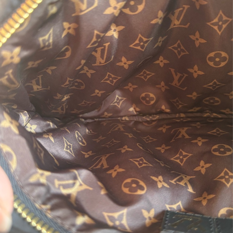 LV桃+黑尼龍三合一斜背包❤️限量款必買一顆包兩個人背✨✨-21