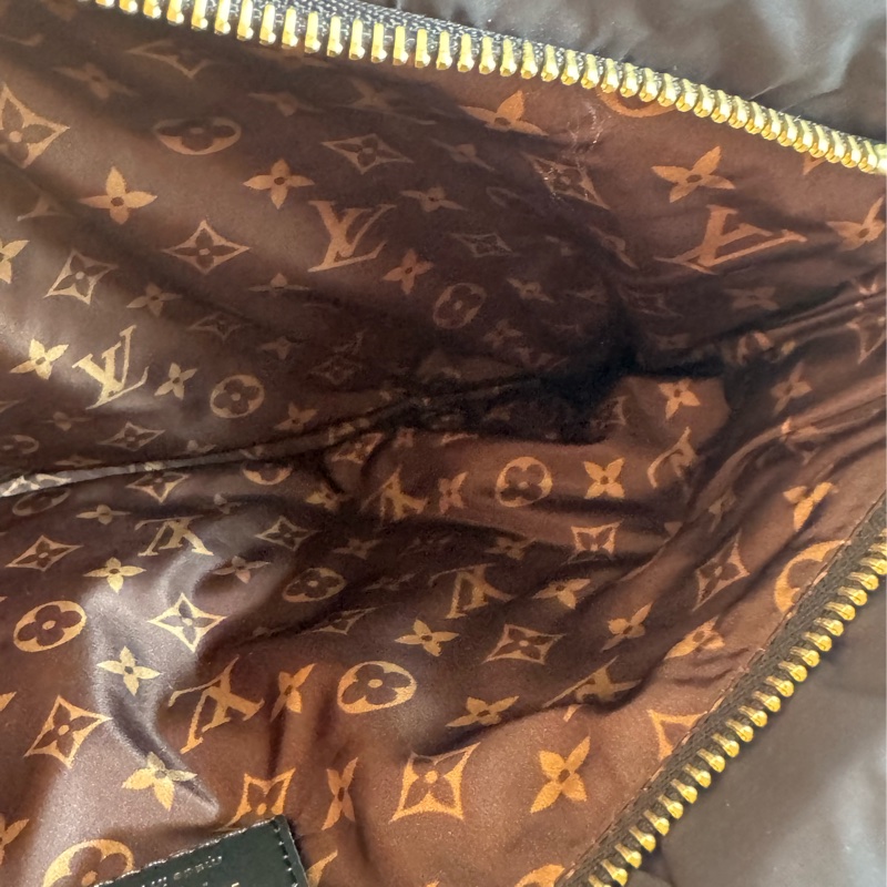 LV桃+黑尼龍三合一斜背包❤️限量款必買一顆包兩個人背✨✨-22