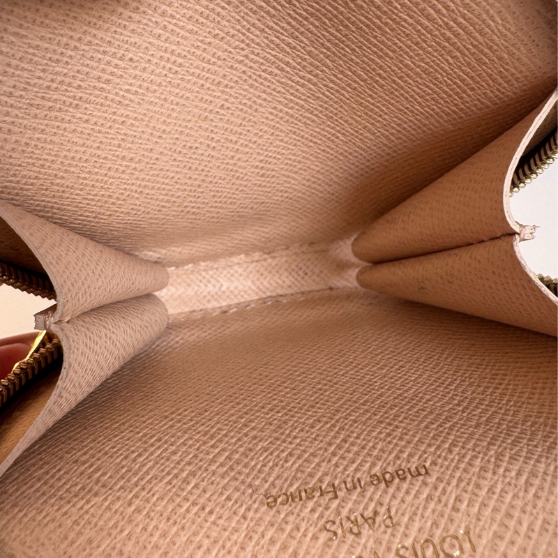 LV桃+黑尼龍三合一斜背包❤️限量款必買一顆包兩個人背✨✨-31