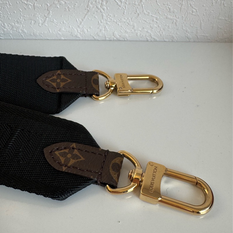 LV桃+黑尼龍三合一斜背包❤️限量款必買一顆包兩個人背✨✨-34