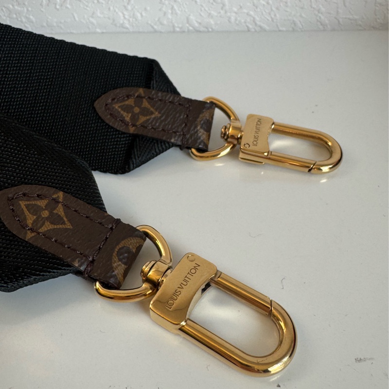 LV桃+黑尼龍三合一斜背包❤️限量款必買一顆包兩個人背✨✨-35