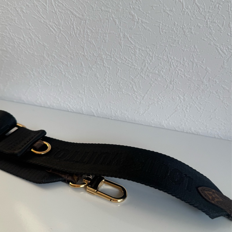 LV桃+黑尼龍三合一斜背包❤️限量款必買一顆包兩個人背✨✨-36