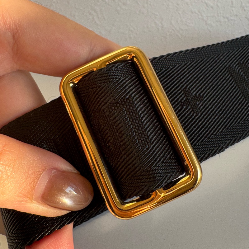 LV桃+黑尼龍三合一斜背包❤️限量款必買一顆包兩個人背✨✨-38