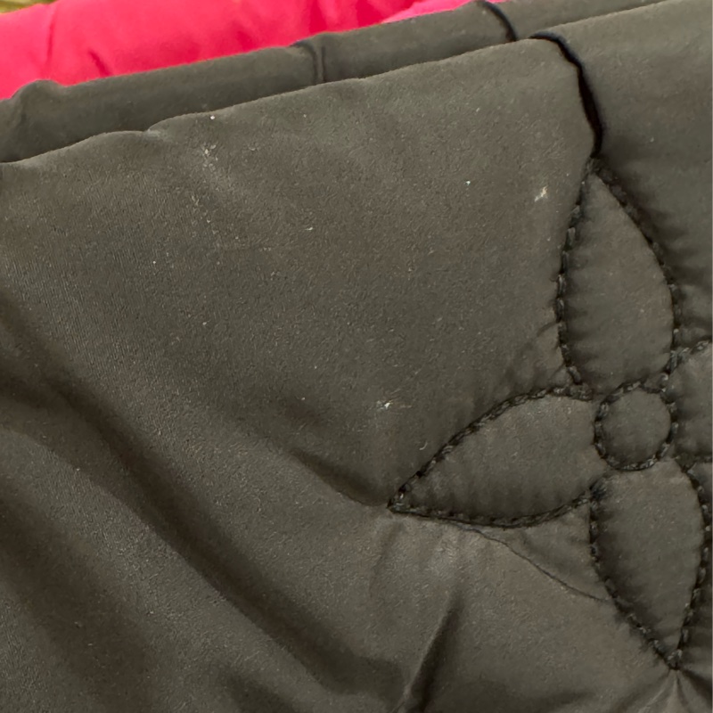 LV桃+黑尼龍三合一斜背包❤️限量款必買一顆包兩個人背✨✨-33