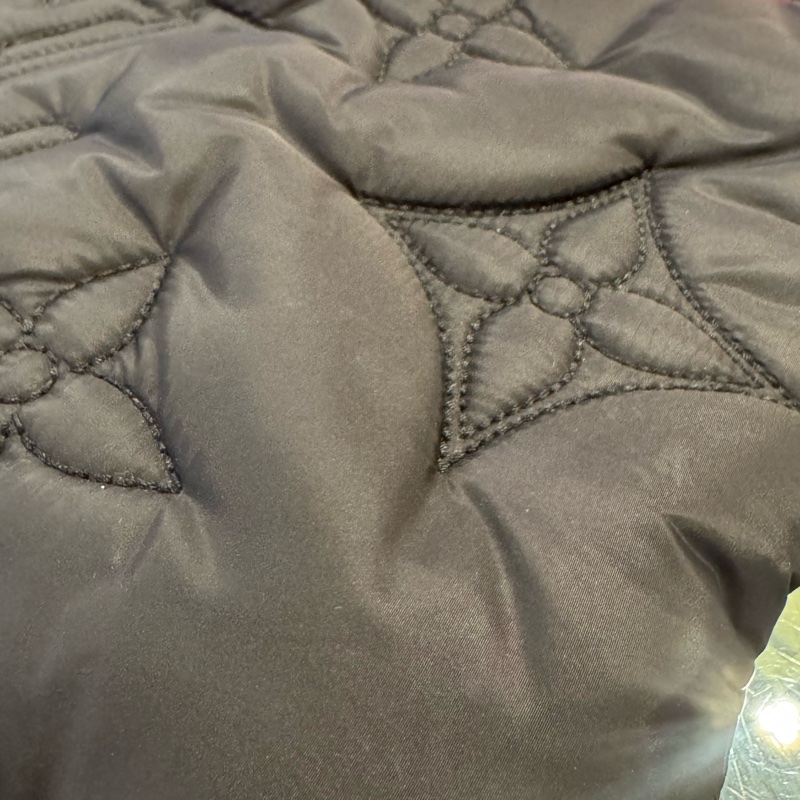 LV桃+黑尼龍三合一斜背包❤️限量款必買一顆包兩個人背✨✨-39