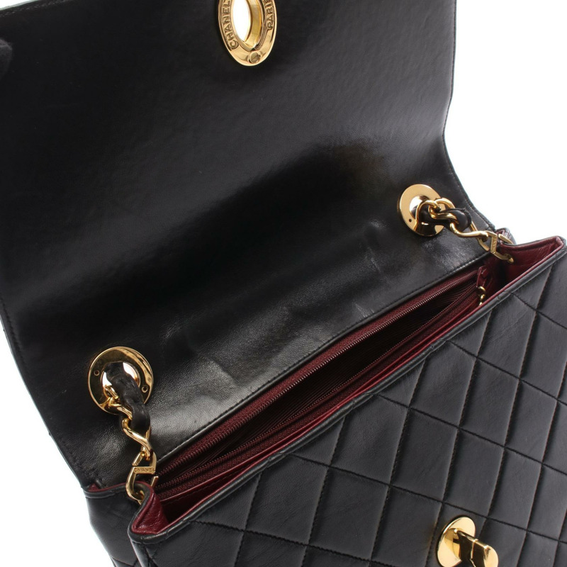 香奈兒 (CHANEL) 絎縫鏈條肩背斜背包，羊皮材質，黑色，金色五金，二手女款-7