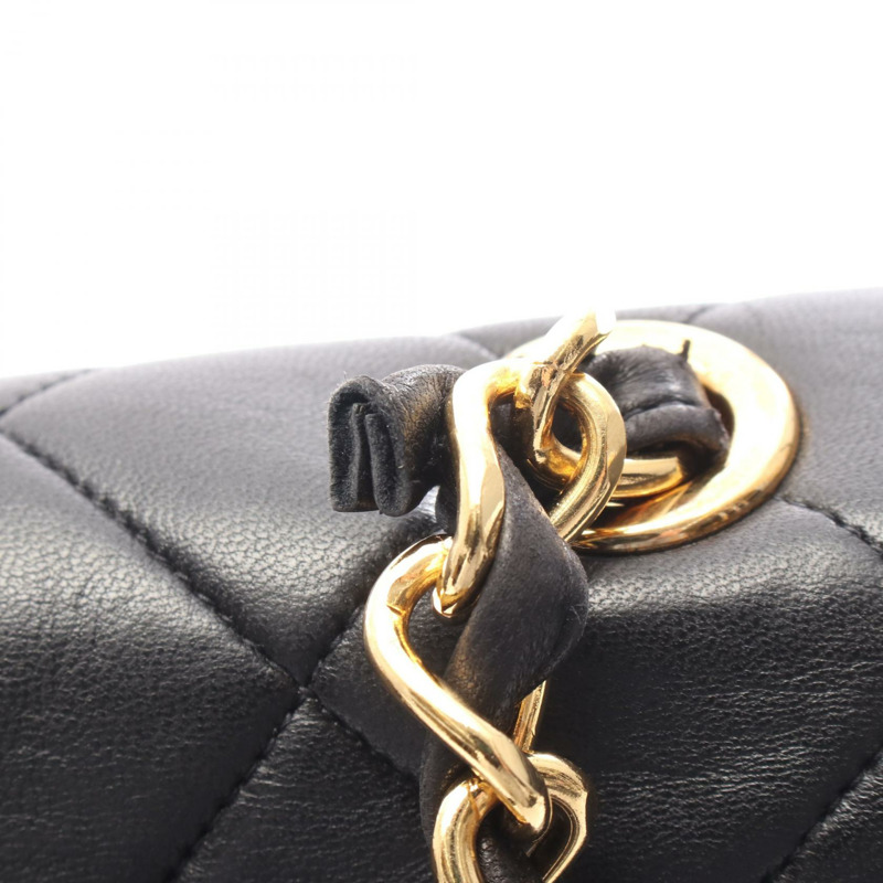 香奈兒 (CHANEL) 絎縫鏈條肩背斜背包，羊皮材質，黑色，金色五金，二手女款-9