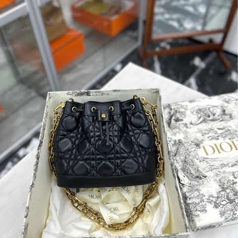 【98新以上】Dior 黑金稜格紋 抽繩水桶單肩斜挎包 小號 small