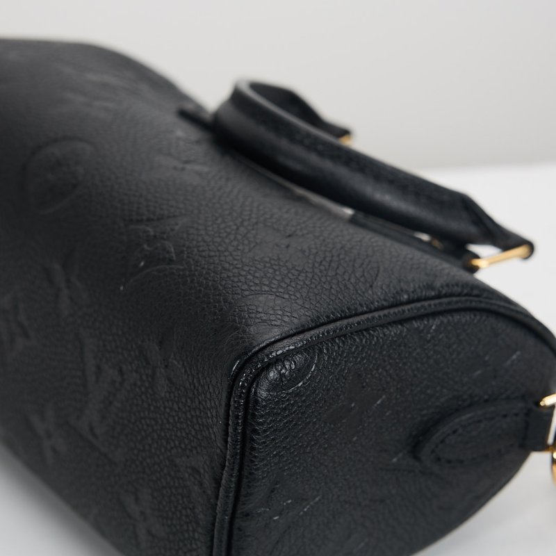 二手Lv nano speedy黑壓紋/晶片款-11