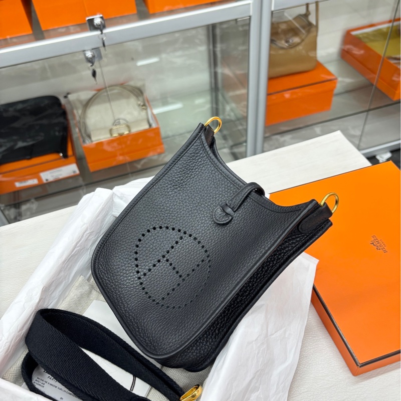 【附件全套除票】 Hermes 黑金mini Evelyne W刻 tc 單肩包-1