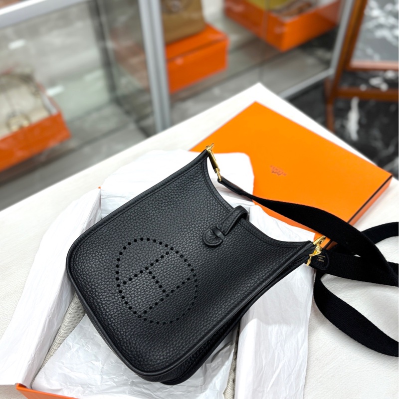 【附件全套除票】 Hermes 黑金mini Evelyne W刻 tc 單肩包-4