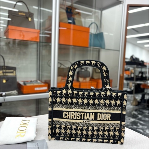 【99近新成】 Dior 卡其色千鳥格mini book tote 迷你手提包