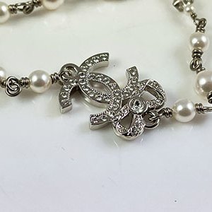* 奢華大道國際精品＊【CH0737】CHANEL蝴蝶結LOGO 珍珠水鑽項鍊-1