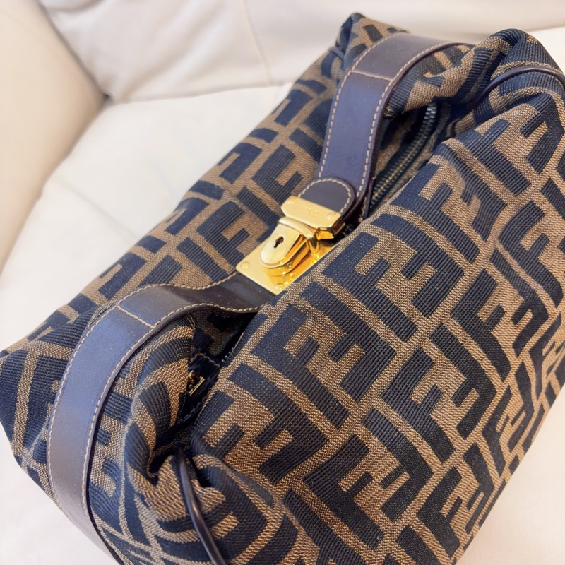 Fendi 老花Zucca大號飯盒包 便當包 金扣 vintage FF-7