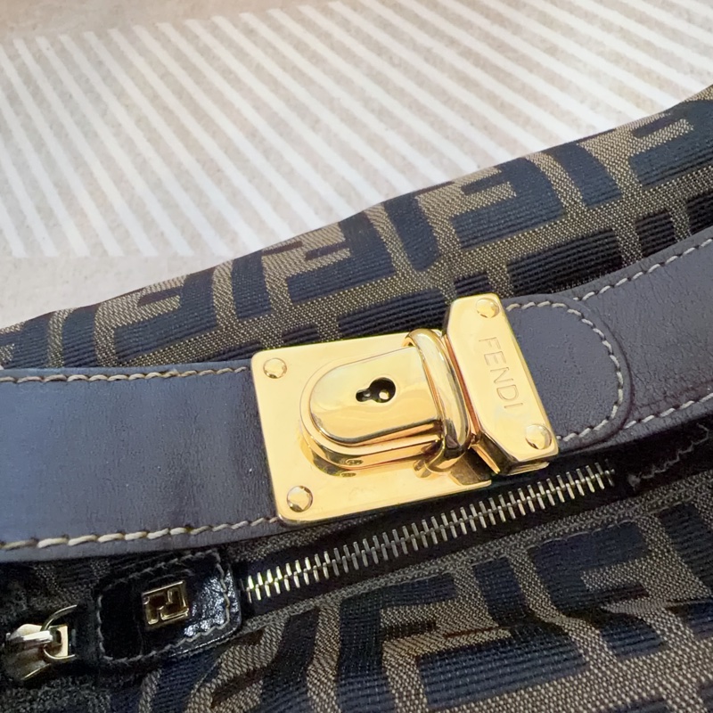 Fendi 老花Zucca大號飯盒包 便當包 金扣 vintage FF-16