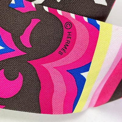 ＊奢華大道國際精品＊【H0386】HERMES桃紅色線條圖騰 Twilly絲巾-2