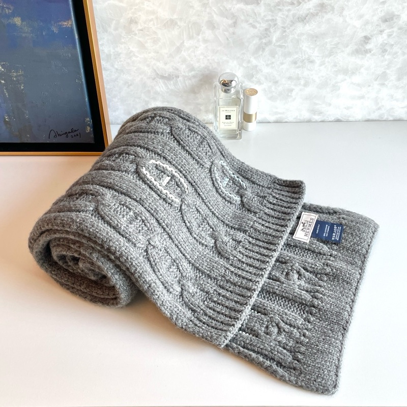 （已售出）Hermes 愛馬仕 豬鼻子灰色圍巾/羊絨圍巾/99新美品-0