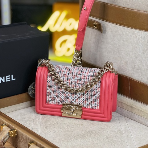 上架中🔑Chanel 粉橘珍珠編織BOY 20翻蓋鍊包