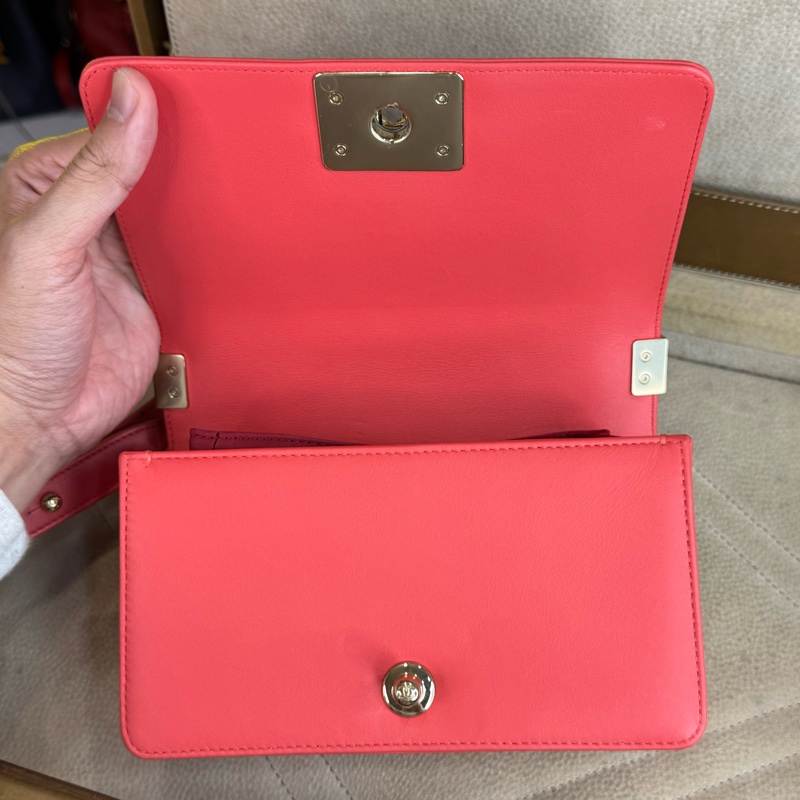 上架中🔑Chanel 粉橘珍珠編織BOY 20翻蓋鍊包-14