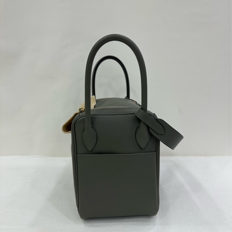 Hermes 愛馬仕 Lindy26 積雨雲灰金扣 EC皮 evercolor 皮 W 閒置有購證-4
