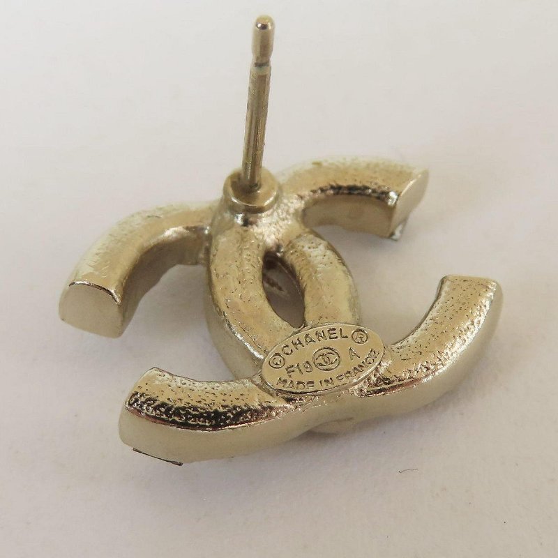 【巴黎站二手名牌專賣店】＊現貨＊CHANEL 香奈兒 真品＊淡金灰綠彩鑽雙C針式耳環-1