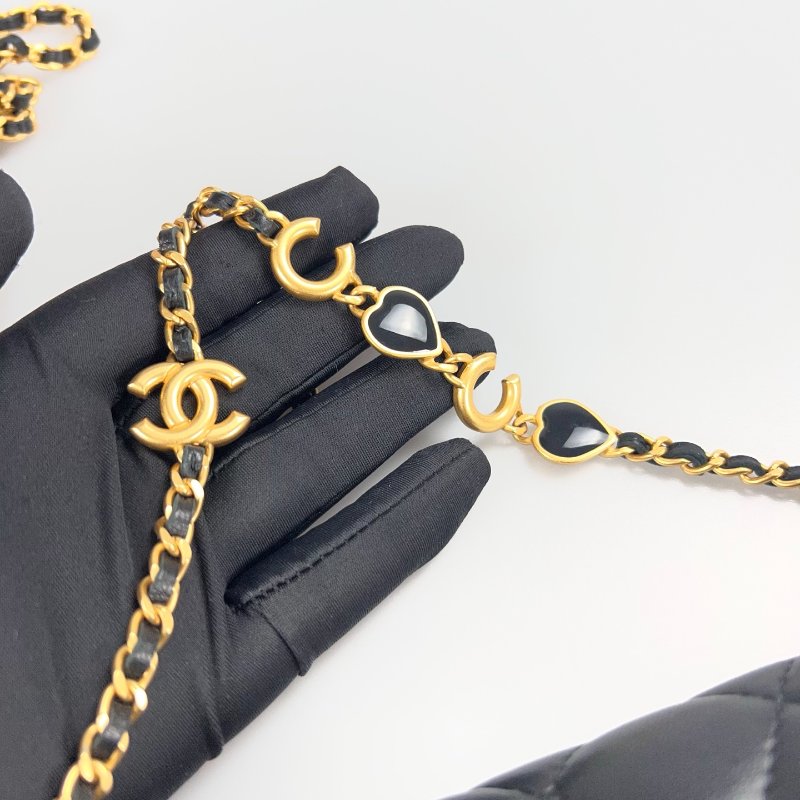 CHANEL WOC 季節款羊皮黑 AP3035/晶片款-8