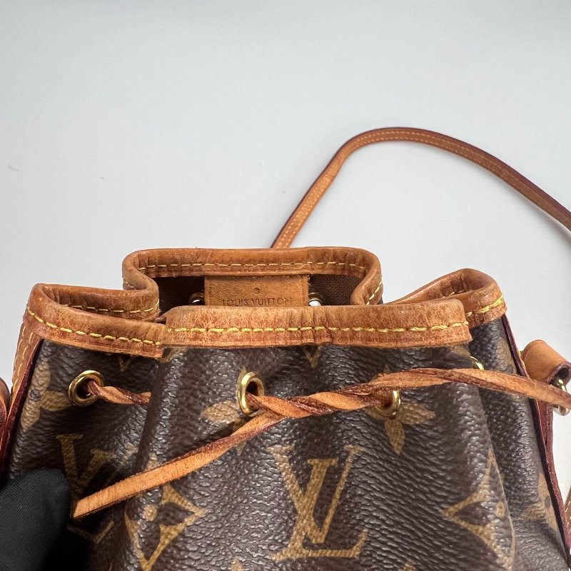 LV M41346 老花水桶抽繩包NANO-14