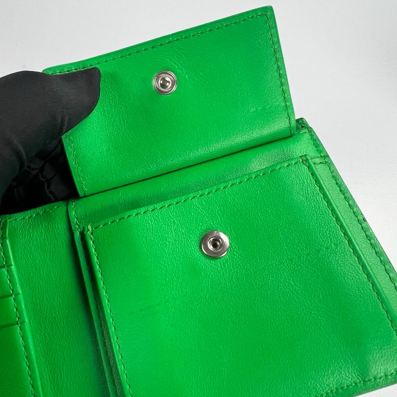 BV 綠編織短夾-4