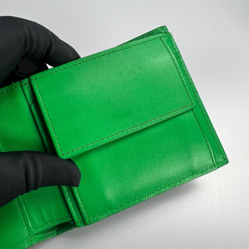 BV 綠編織短夾-5