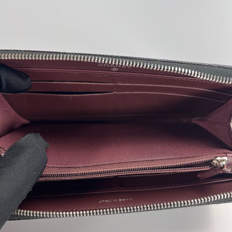 CHANEL 荔枝ㄇ拉長夾 黑銀 23開-5