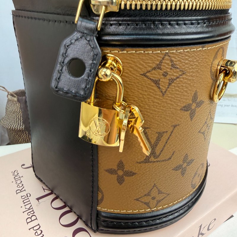 LV Cannes 焦糖色 老花 塗層帆布拼牛皮 小號 發財桶-2