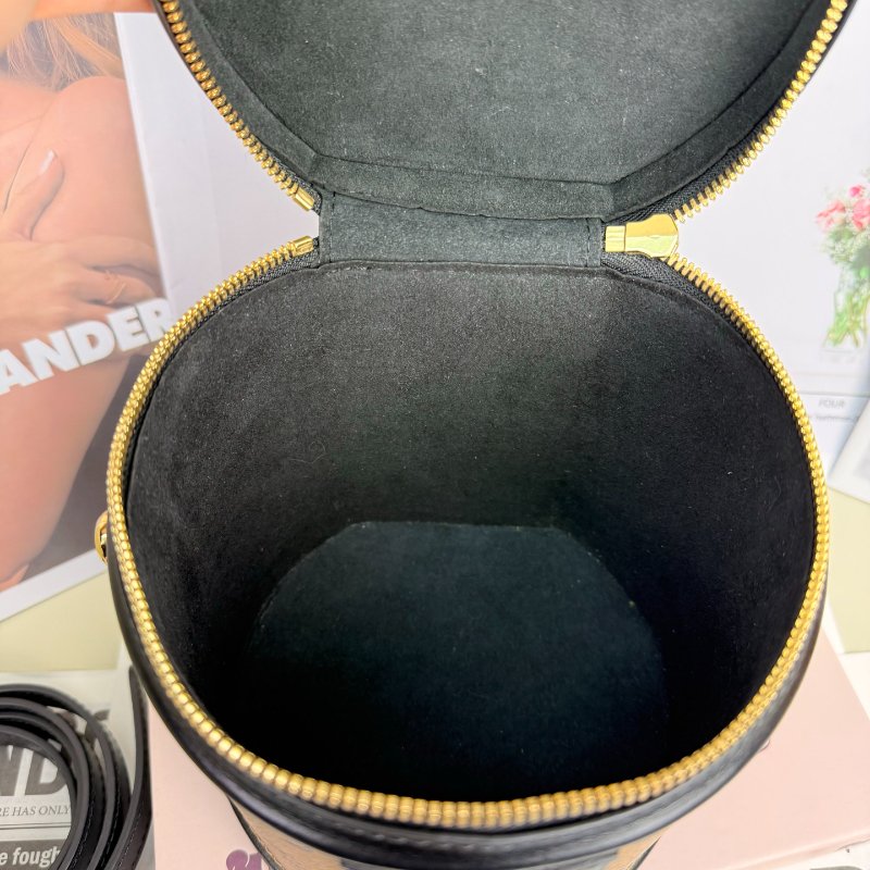 LV Cannes 焦糖色 老花 塗層帆布拼牛皮 小號 發財桶-6