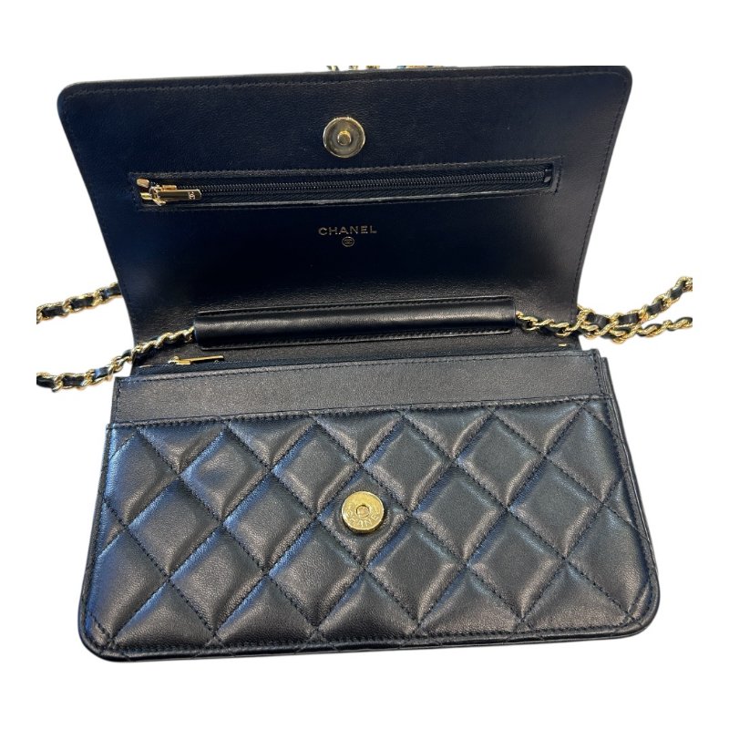 CHANEL黑金羊皮菱格紋WOC鏈包-8