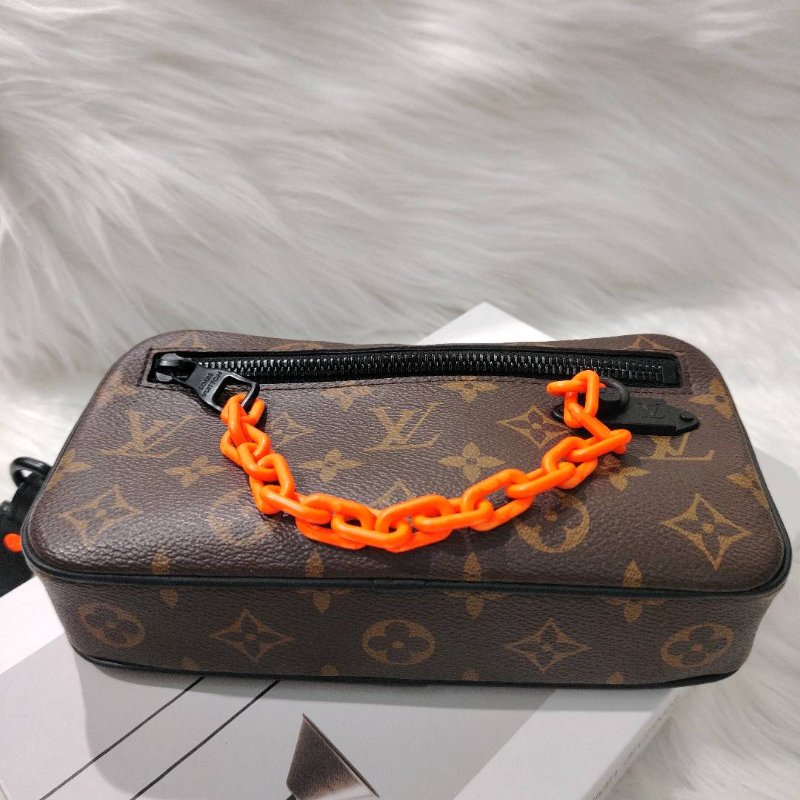 LV 路易威登 老花 手拿包-2