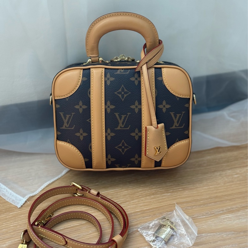 (香港購證全配)Lv Valisette BB 兩用手提斜背包-0