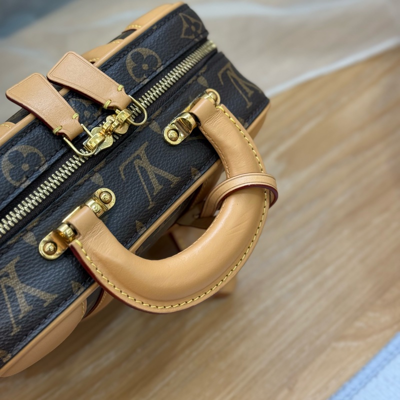 (香港購證全配)Lv Valisette BB 兩用手提斜背包-8