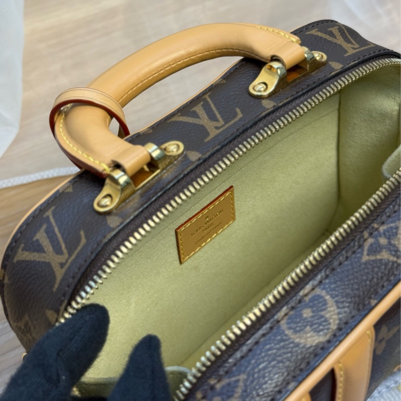 (香港購證全配)Lv Valisette BB 兩用手提斜背包-18