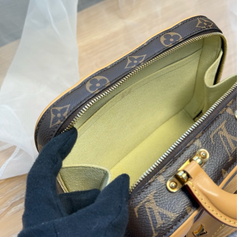 (香港購證全配)Lv Valisette BB 兩用手提斜背包-19