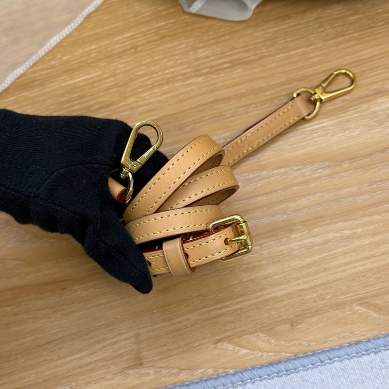 (香港購證全配)Lv Valisette BB 兩用手提斜背包-21