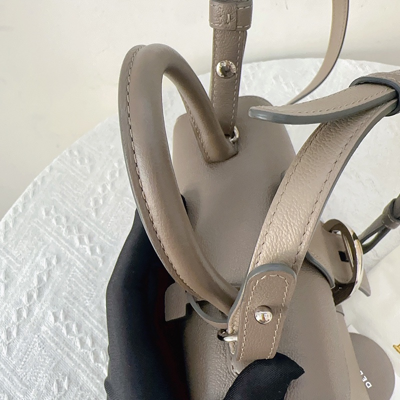 DELVAUX德爾沃 經典款Brilliant迷你手提包 漸變灰銀扣 約20*16*11.5 牛皮款超耐用  附件：鏡子 防塵袋。-4