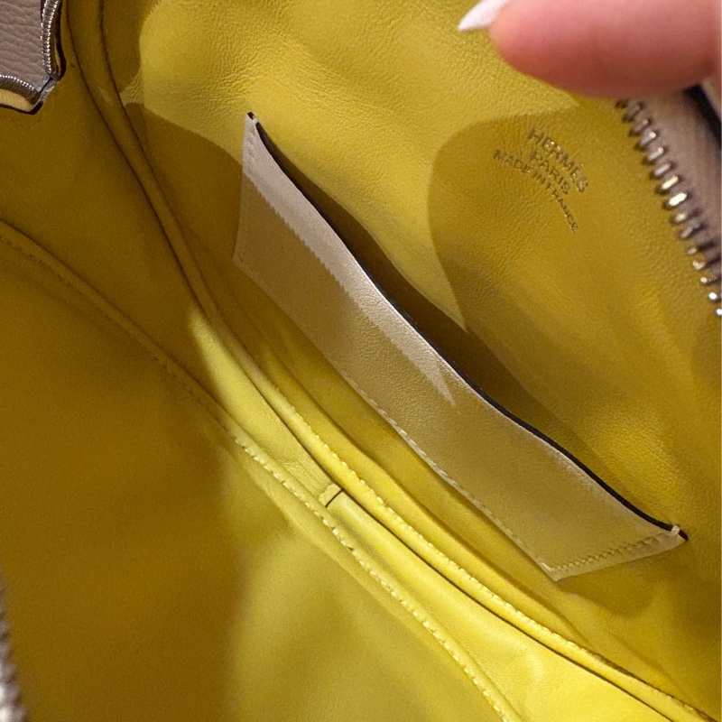 In the loop 豬鼻腰包-4