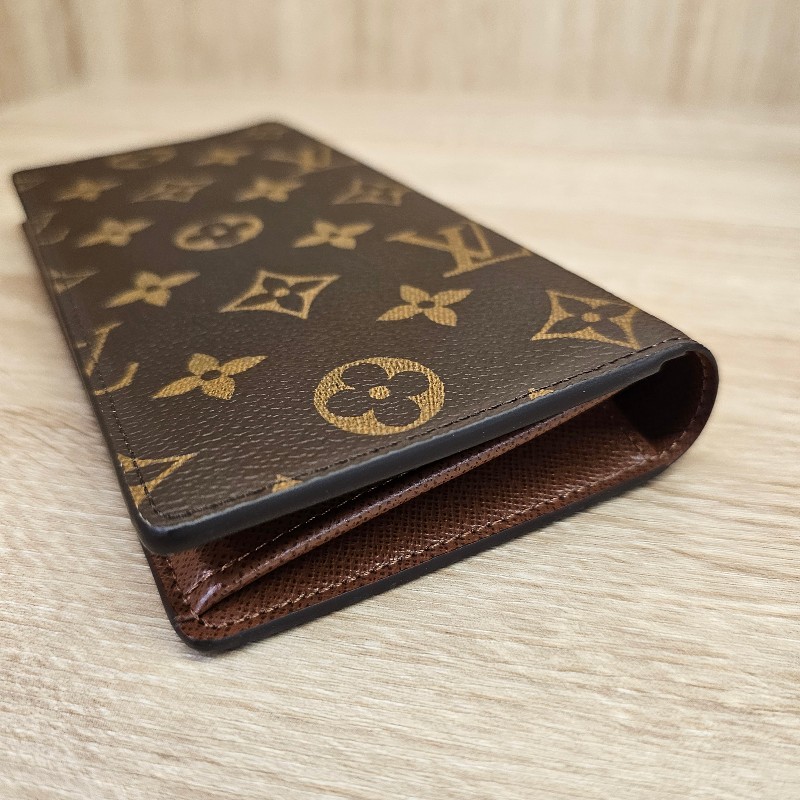 [經典款過年出清❣️] LV老花金釦對開長夾-12