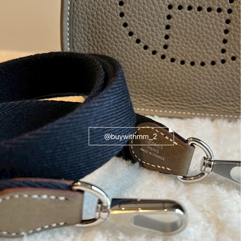 ⭐️賣場有滿額折扣⭐️Hermes 大象灰 Mini Evelyne-5