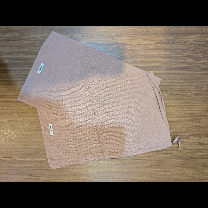 【全新現貨】Miu Miu 經典金幣亮面樂福鞋 41號|專櫃極稀有大尺碼!附全套原廠包裝#MiuMiu #PennyLoafers #大尺碼女鞋 #41號 #全新正品 #金幣樂福鞋 #精品現貨 #穿搭必備-7