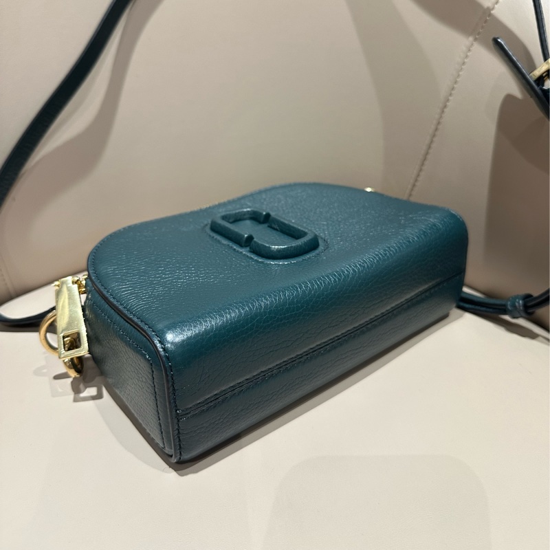 MARC JACOBS半月形雙層拉鏈包-2