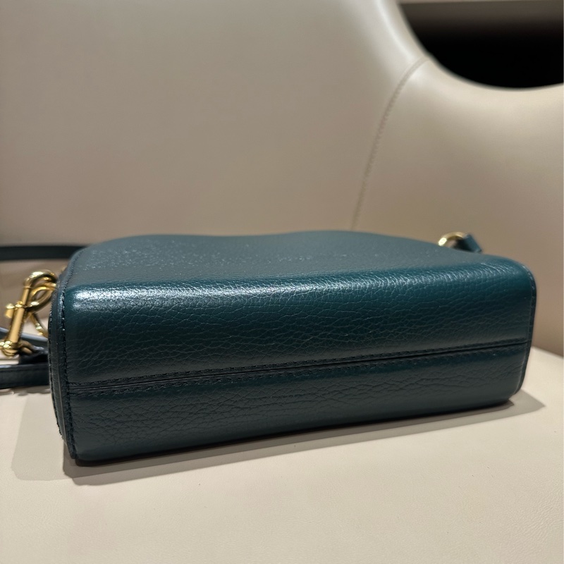 MARC JACOBS半月形雙層拉鏈包-7