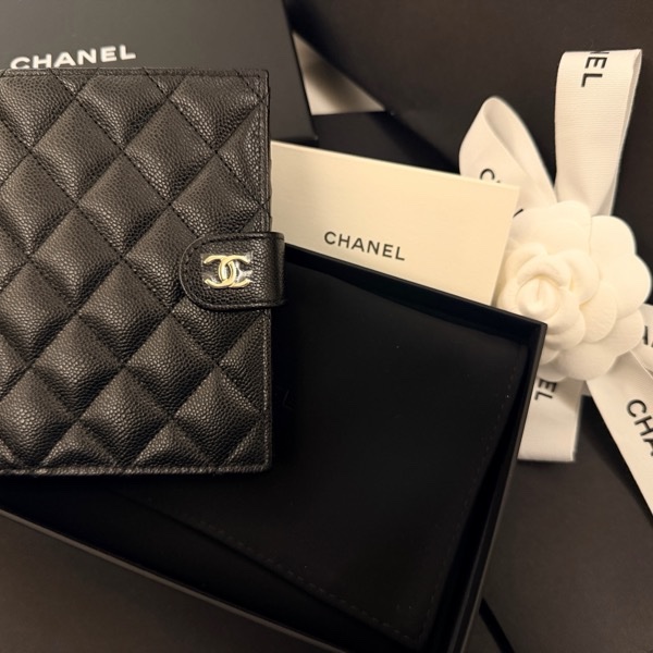 Chanel 護照夾 全新 2026入手-1