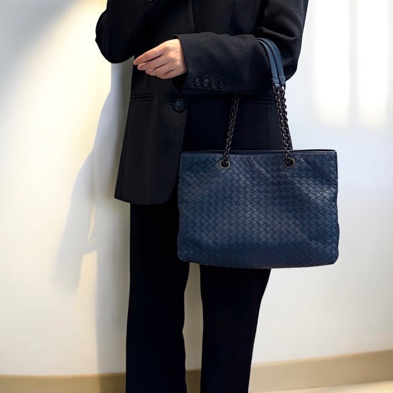 💙 葆蝶家BV藍色編織Nappa小羊皮 Intrecciato鏈條托特包-1