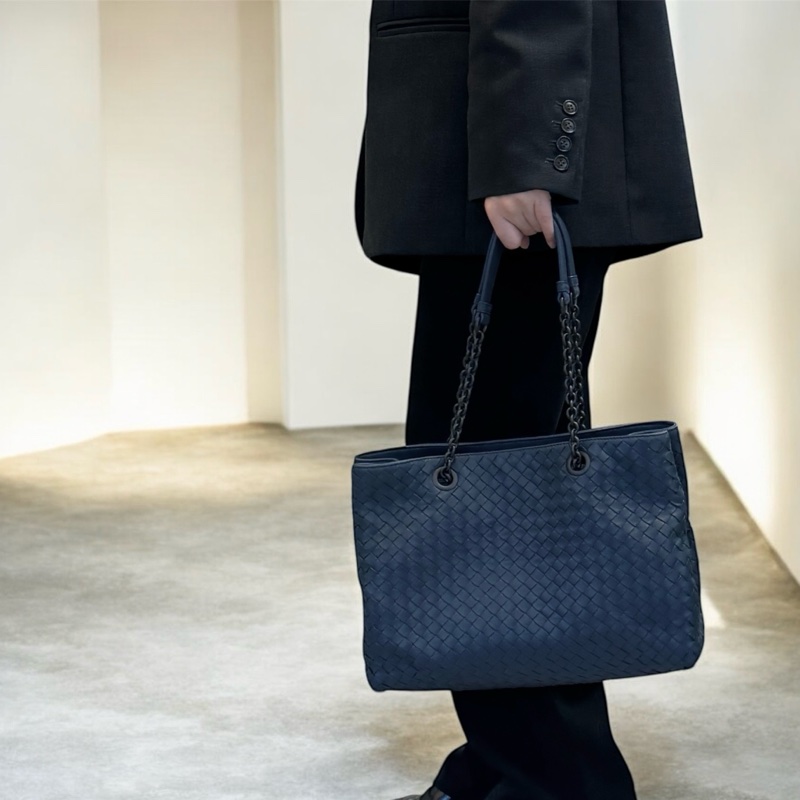 💙 葆蝶家BV藍色編織Nappa小羊皮 Intrecciato鏈條托特包-2