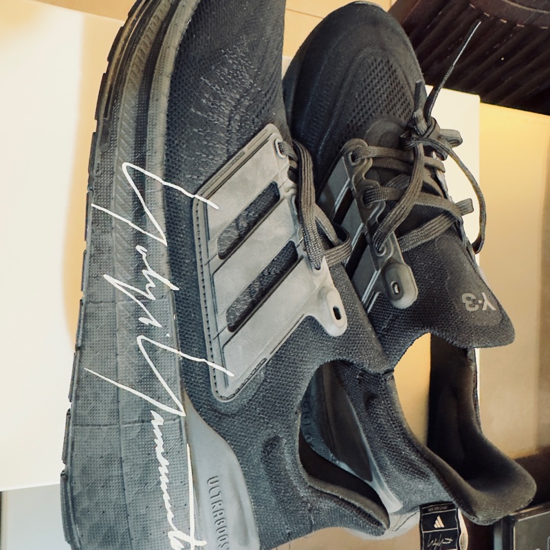 Y-3 ULTRABOOST LIGHT-1